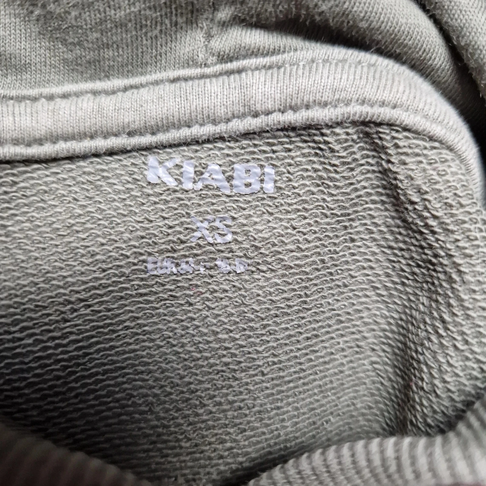 Sweat con capucha. – photo 4